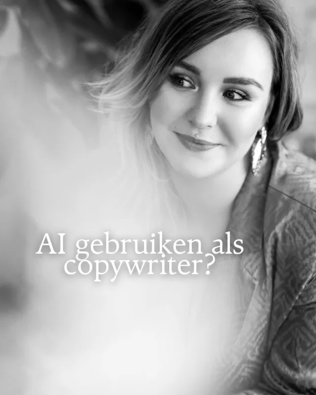 AI inzetten voor het schrijven van je teksten. Lekker makkelijk, toch? Binnen no time komt er een artikel, post of zelfs een volledige campagne uit rollen 🤖

Maar hier komt de valkuil: hoe meer AI, hoe minder jij.

Ik wil niet zeggen dat ik het als SEO copywriter niet gebruik. Ik gebruik het zelfs dagelijks. Het is ontzettend handig om snel een basis op te zetten, ideeën te genereren of een tekststructuur te bouwen. Maar AI is voor mij altijd een hulpmiddel, nooit de eindoplossing.

AI kan namelijk niet wat jij kunt: de nuances aanvoelen en écht de juiste toon raken 🎯 En dat is wél essentieel in een goede tekst.

Dus ja, ik gebruik AI om tijd te besparen en efficiënter te werken. Maar ik zorg altijd dat de kern van de tekst mijn stem is, niet die van een robot. 

Dat betekent dat ik dieper graaf, de juiste vragen stel en altijd zorg dat mijn teksten herkenbaar zijn. Zodat je doelgroep denkt: "Ja, dit! Dit is precies wat ik bedoel!"

Maak jij veel gebruik van AI?